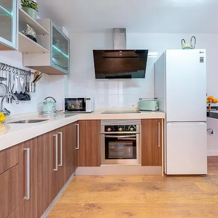 797 Rentals- Carrasco 1